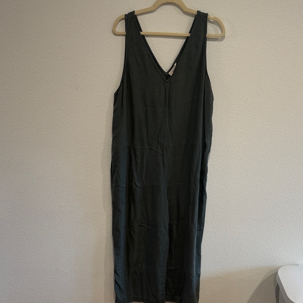 Universal Thread army green V-Neck Jumpsuit